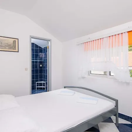 Apartamento Jane Perna Kuciste